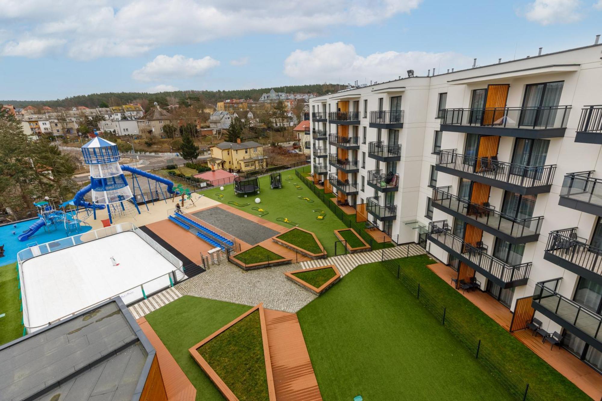 Bel Mare Holiday Apartments Near The Beach With Parking By Noclegi Renters Miedzyzdroje Kültér fotó