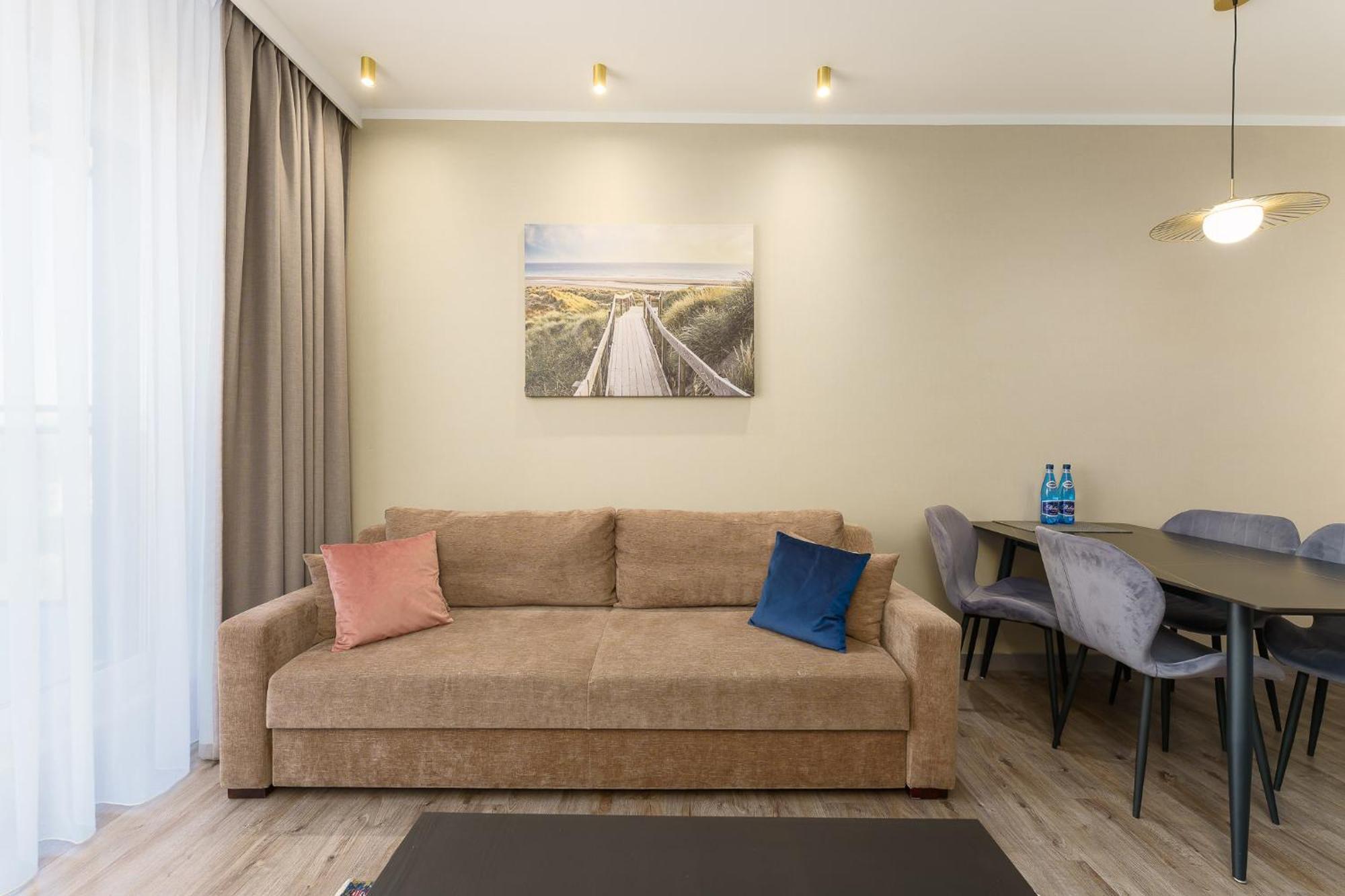 Bel Mare Holiday Apartments Near The Beach With Parking By Noclegi Renters Miedzyzdroje Kültér fotó